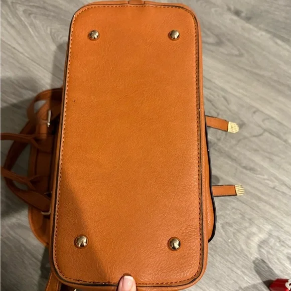 Purse/Backpack - Picture 11 of 16